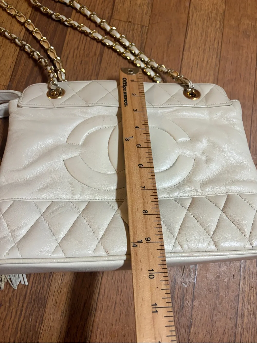 Chanel vintage  Leather Shoulder Bag with Chain Straps
